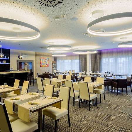 Hotel Tenis 兹沃伦 外观 照片