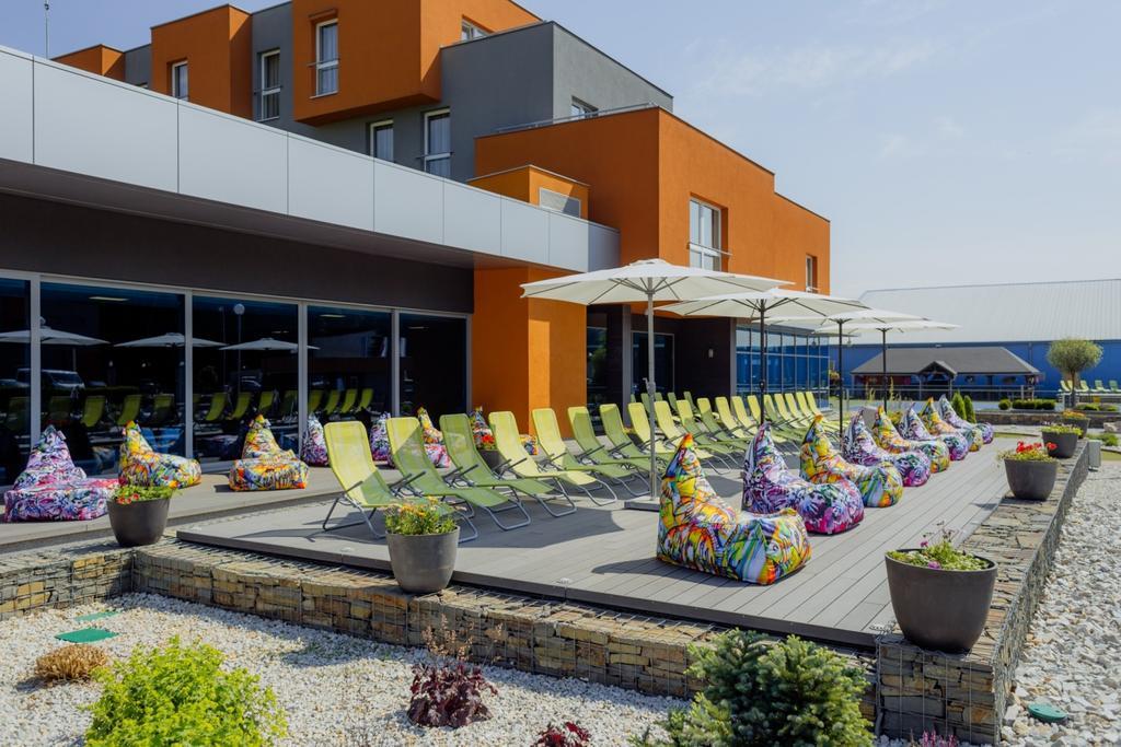 Hotel Tenis 兹沃伦 外观 照片